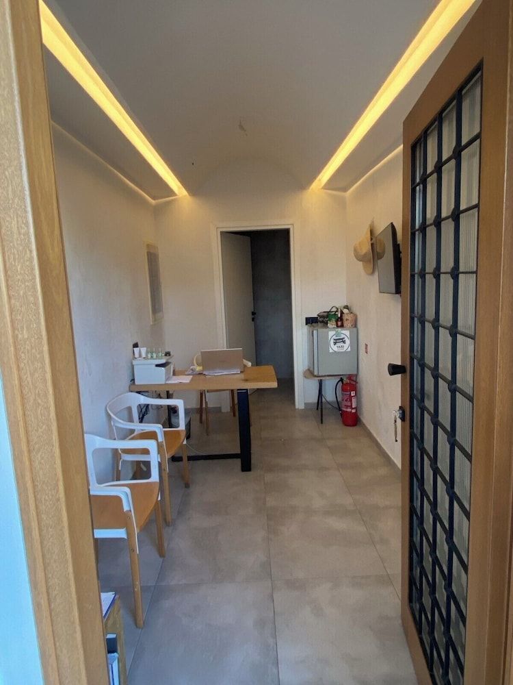 Amer Suites 2
