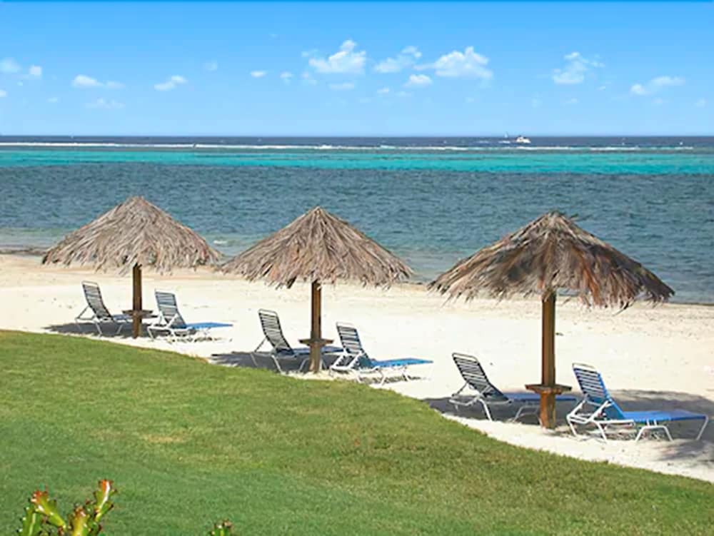 Club St. Croix Beach and Tennis Resort 1