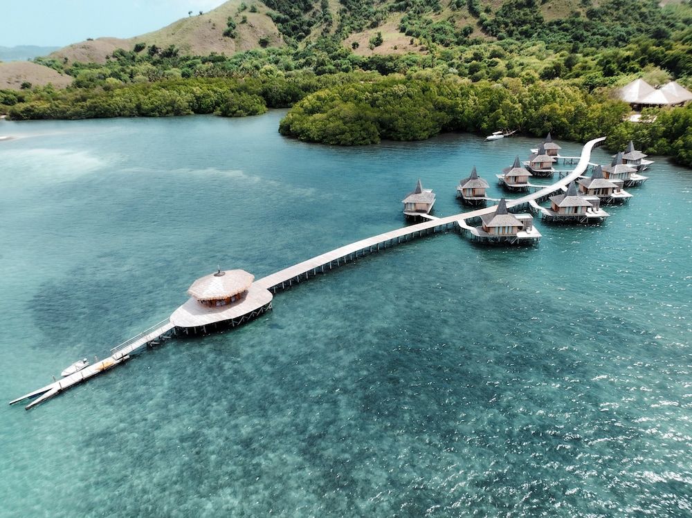 Menjaga Bay 1