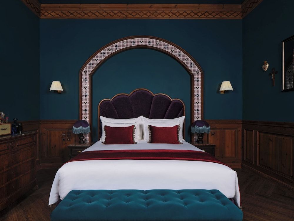 Maison Mystique 2