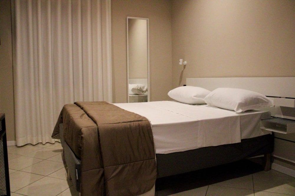 Business Hotel 2