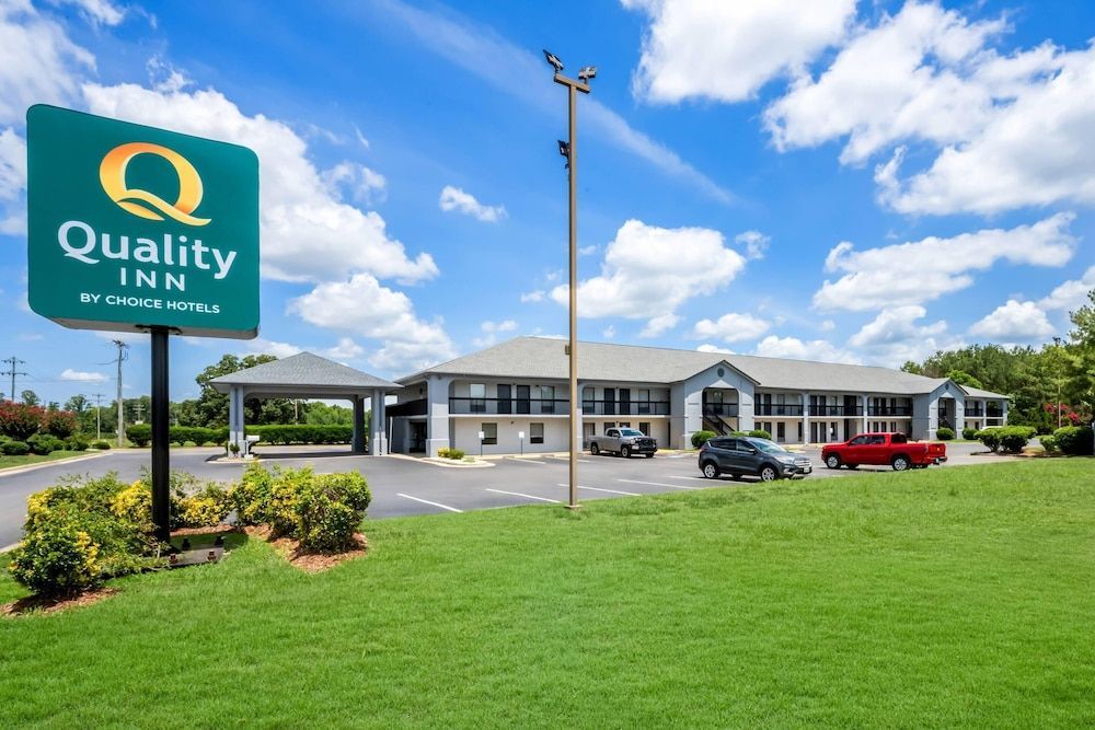 Quality Inn Battleboro - Rocky Mount 1