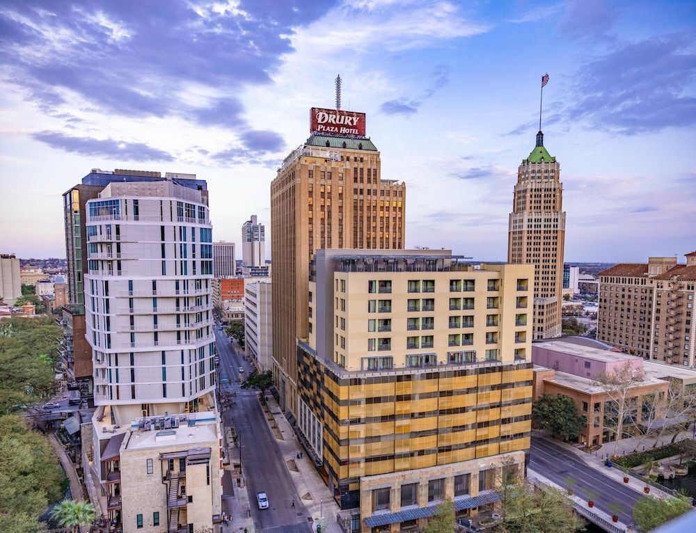 Drury Plaza Hotel San Antonio Riverwalk 1