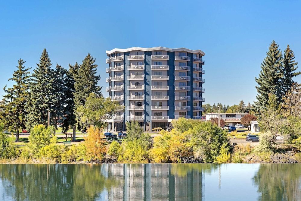 Comfort Suites Idaho Falls 1