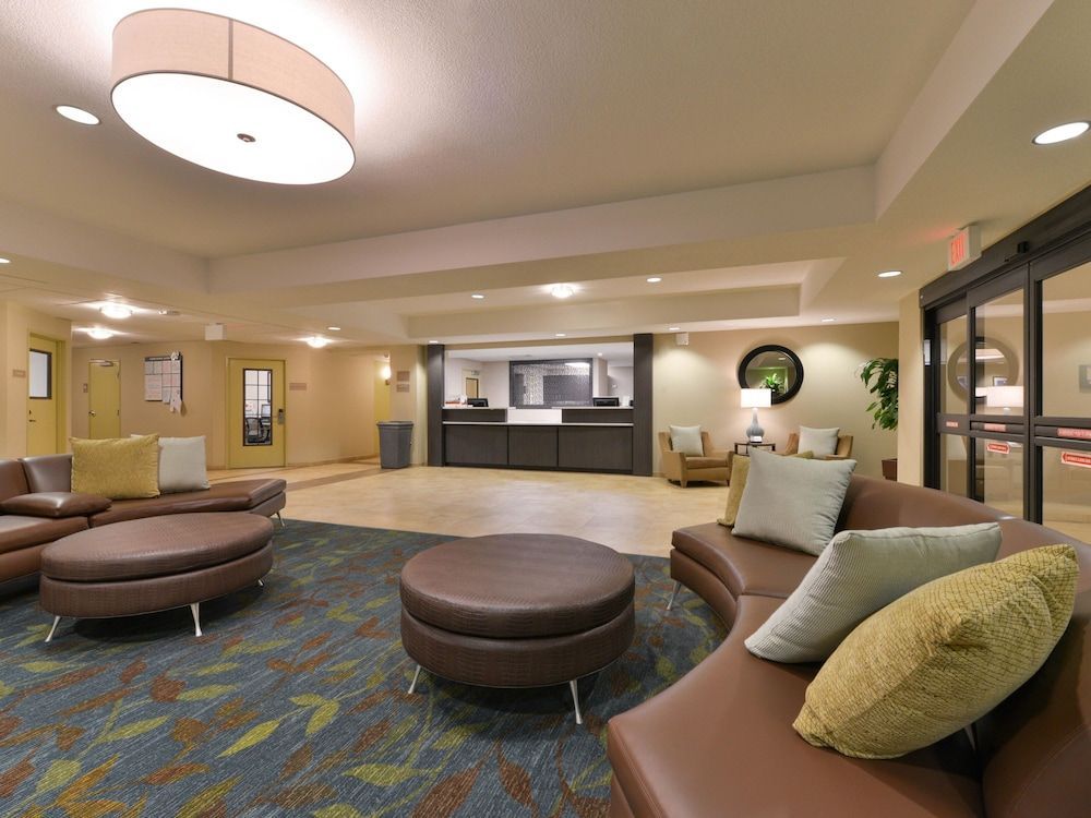 Candlewood Suites BELLE VERNON by IHG 2