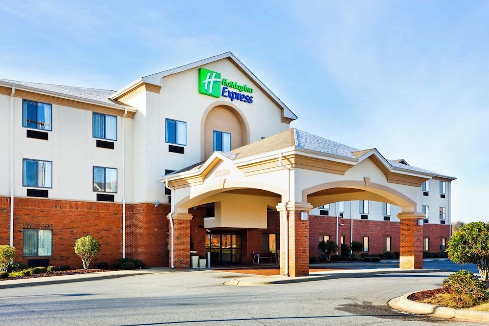 Holiday Inn Express FOREST CITY by IHG 1
