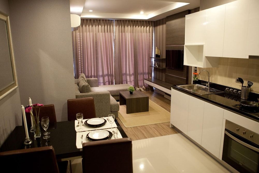 J Residence Thonglor 8 1
