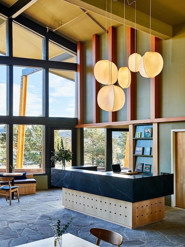 Trailhead Lodge 2