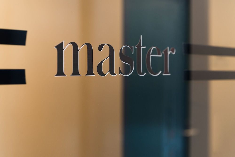 master Mirabell 2