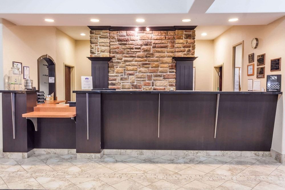 Ramada by Wyndham Westlock 2