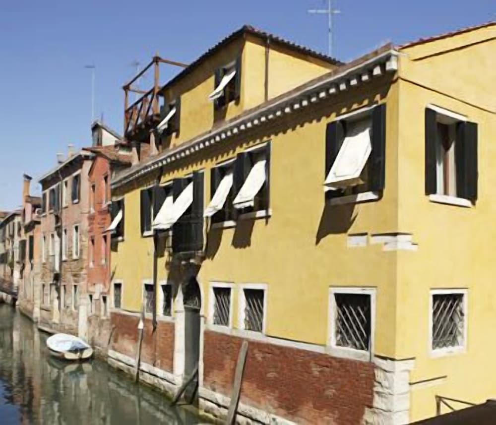 B&B Al Palazzetto 1