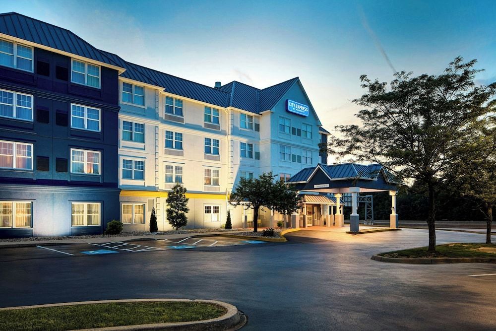 City Express by Marriott Louisville Southeast 1