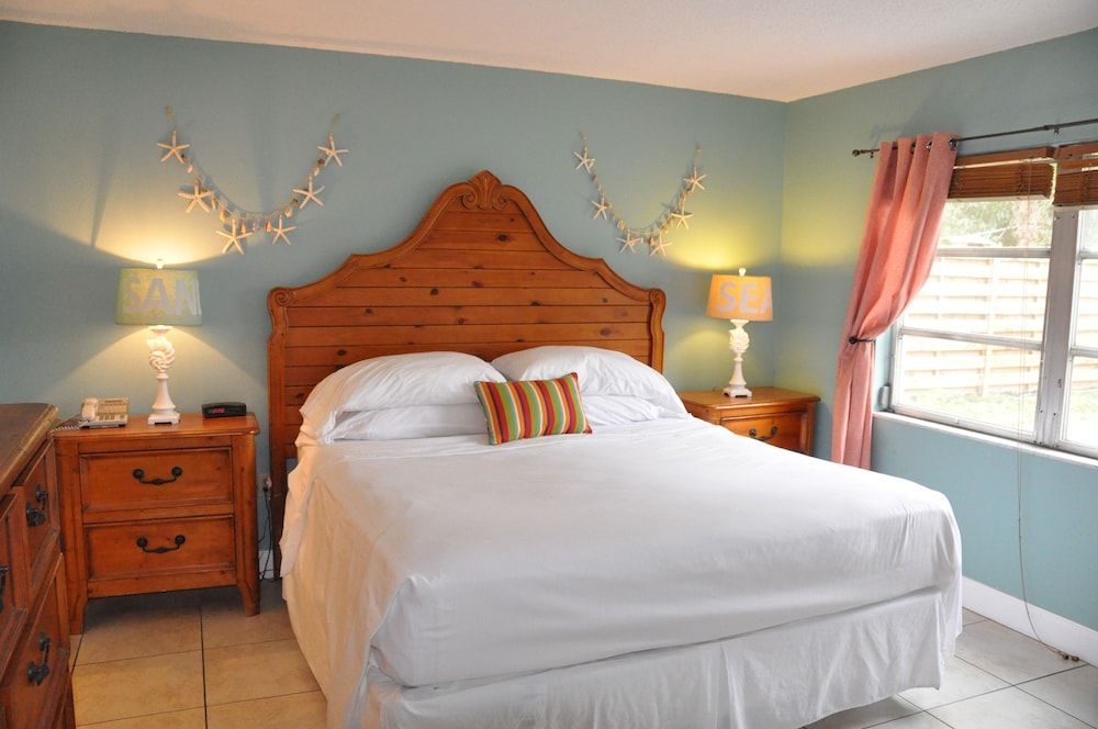 Lido Islander Inn 2