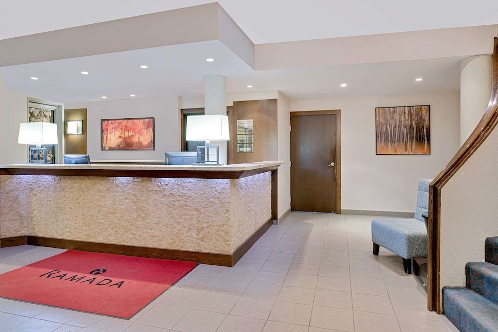 Ramada by Wyndham Kamloops 2