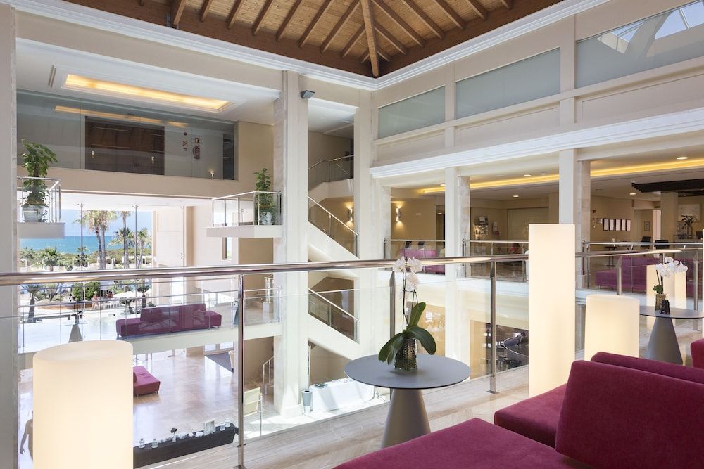 Hipotels Playa La Barrosa - Adults Only 2