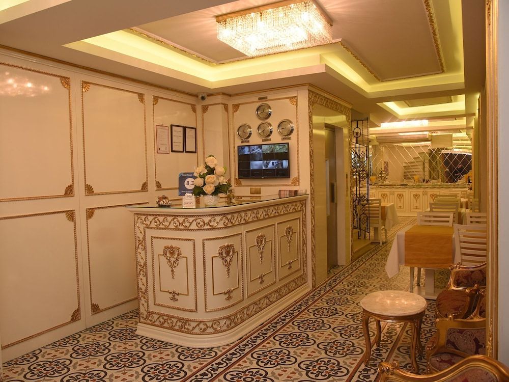 Best Town Hotel 2