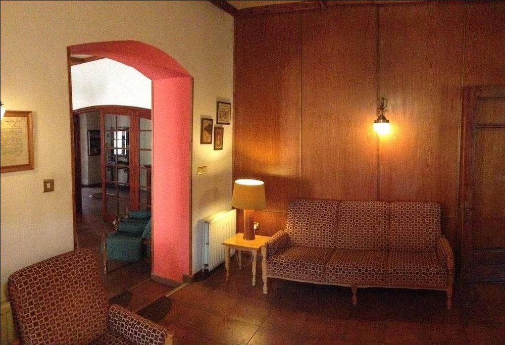 New Helvetia Historic Hotel 2