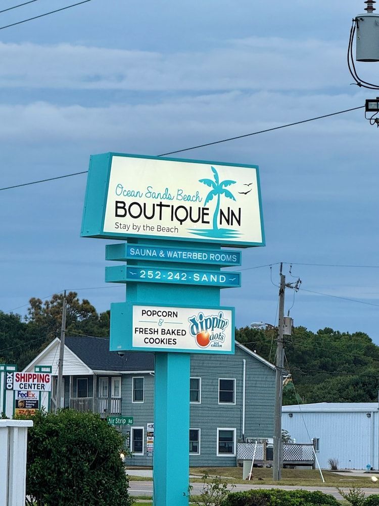NEW 2026-Ocean Sands Beach Boutique Inn-24Hr Sauna and Salt-Mineral Pool-Free Beach Bikes and Famous Beach-Fresh Baked Cookies-Popcorn-In Room Bathrobes-Sunscreen-65 Inch TVsNetflix-Bedside Candy-Free 1