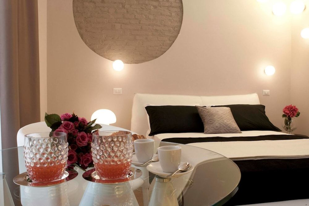 Cardilli Luxury Rooms 1