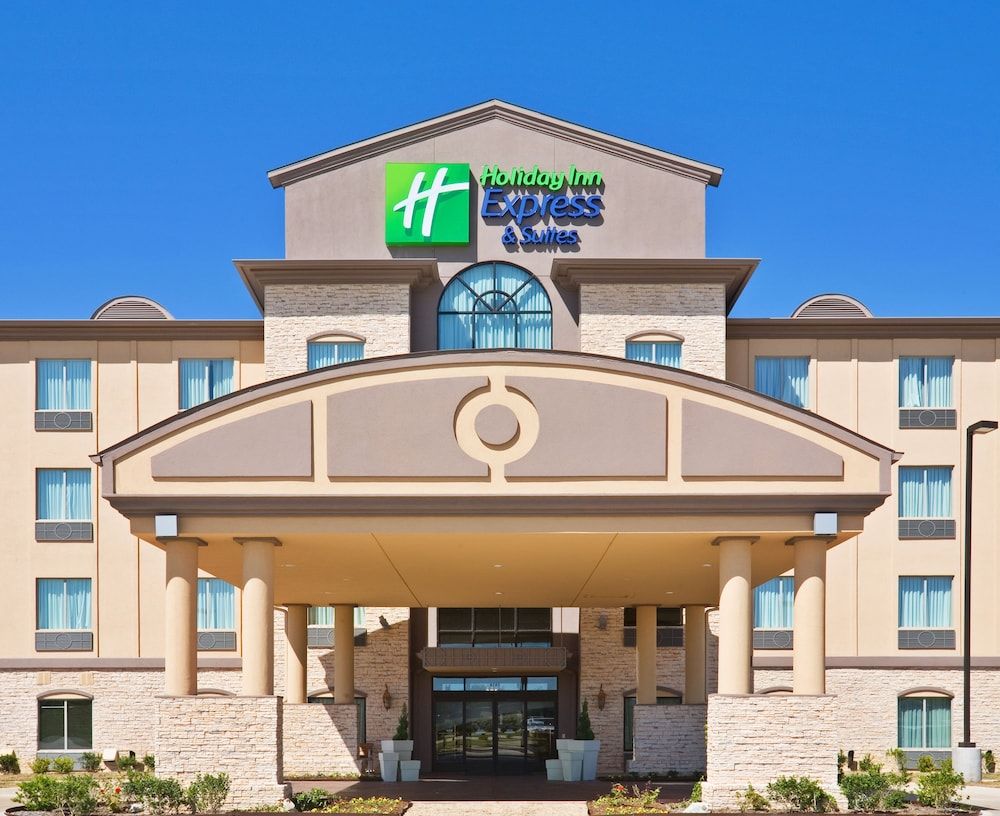 Holiday Inn Express & Suites DALLAS EAST - FAIR PARK by IHG 1