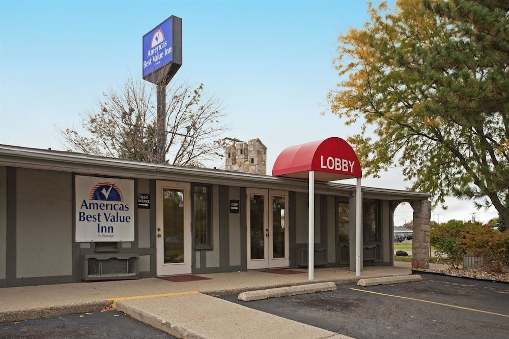Americas Best Value Inn Lansing 1