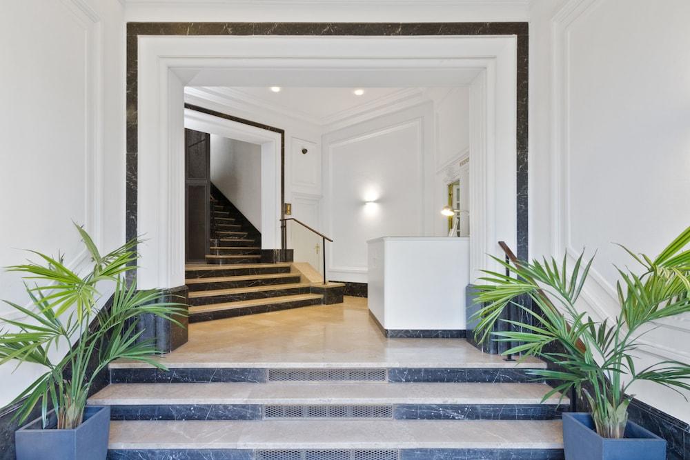 Fisa Rentals Gran Via Apartments 2