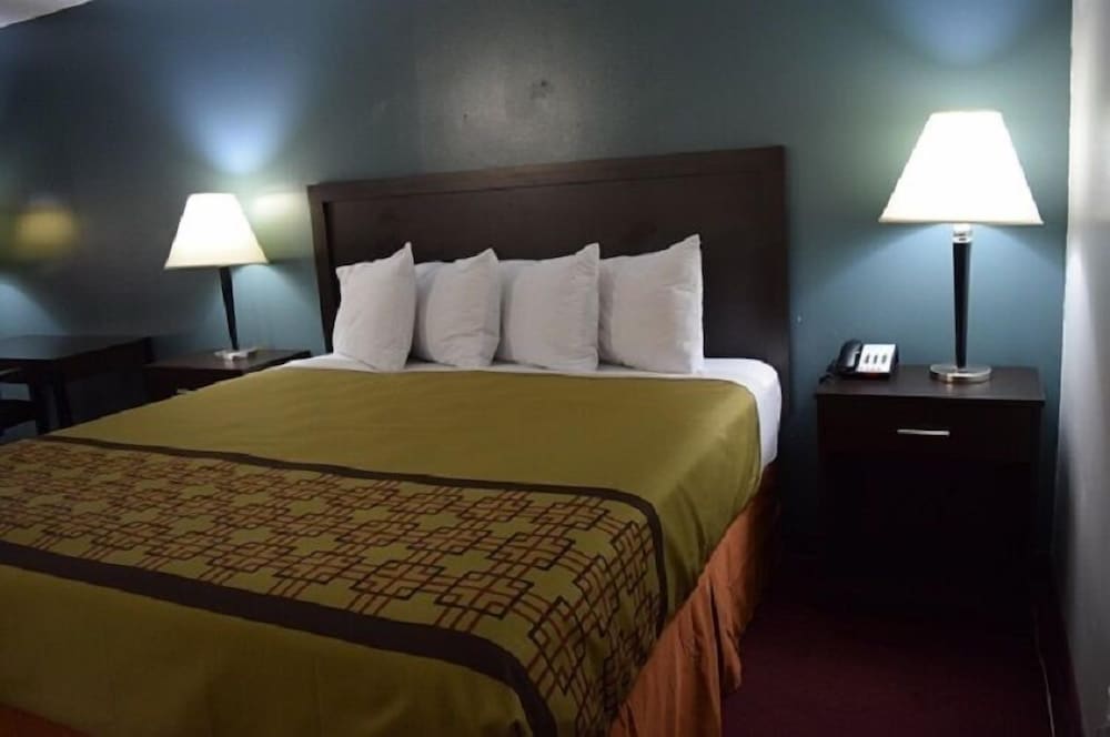 Snelling Motel 1