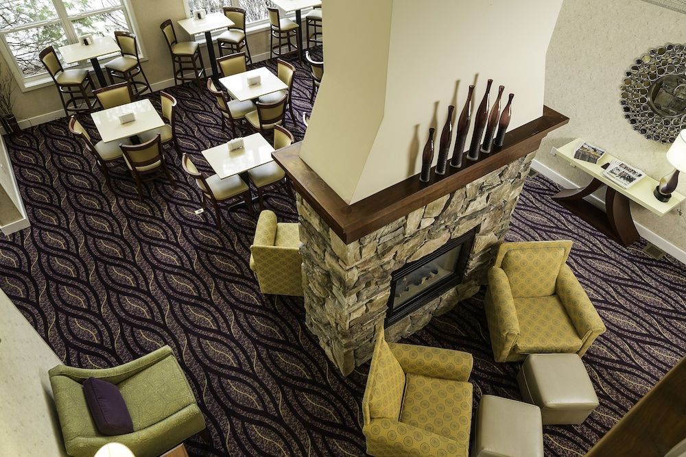 Smart Suites, an Ascend Collection Hotel 2