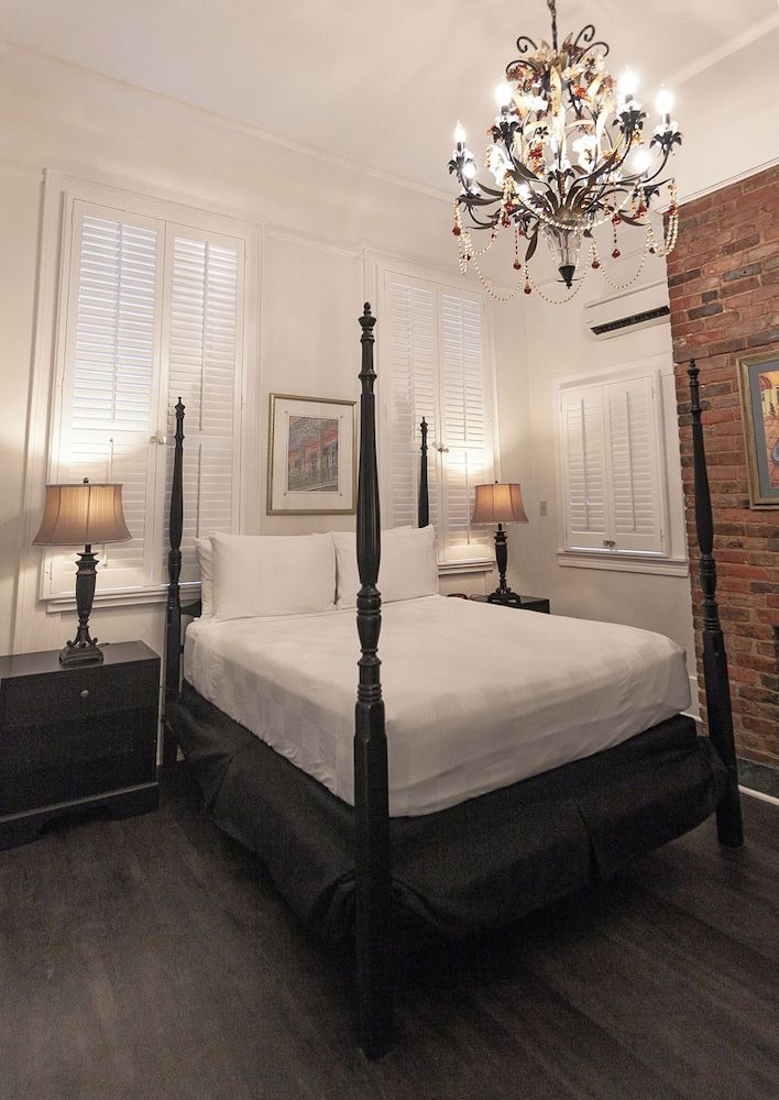 The Carriage House on St Charles 1