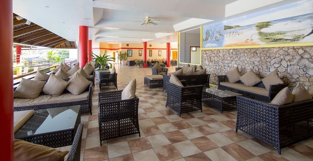 Grafton Beach Resort 2