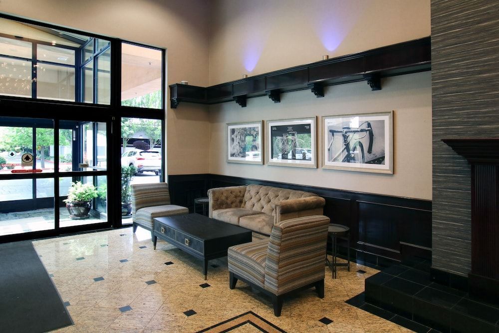 Oxford Suites Spokane Downtown 2