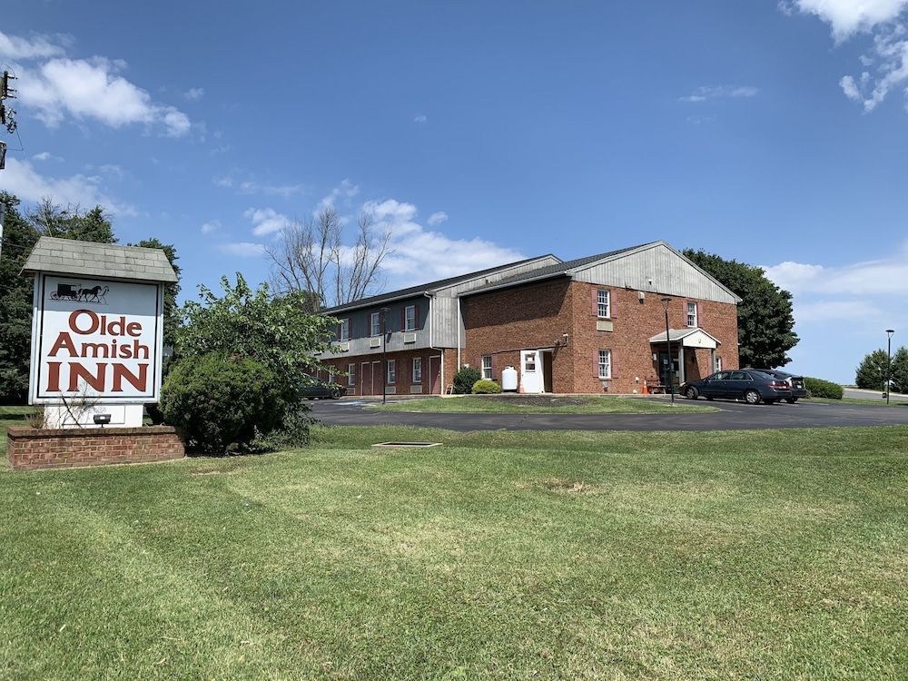 Olde Amish Inn 1