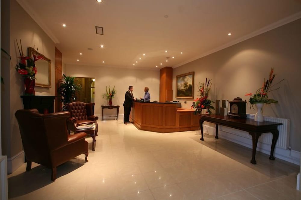 Farington Lodge Hotel 2