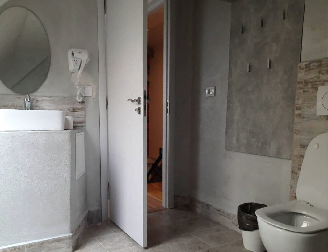 New Generation Hostel Como Lake 2