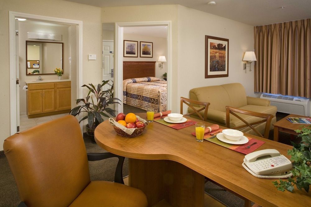Candlewood Suites NOGALES by IHG 2