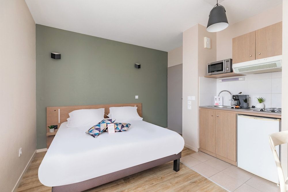 Appart'City Confort Niort Centre 1