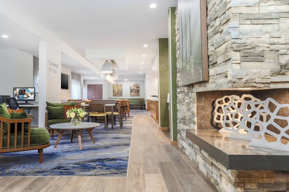 Fairfield Inn & Suites Houston Humble 2
