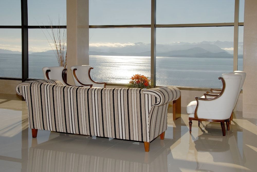 Alma Del Lago Suites & Spa 2