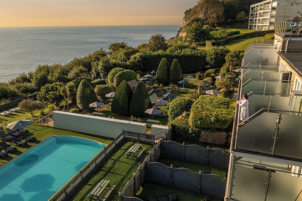 Luccombe Hall Hotel 1