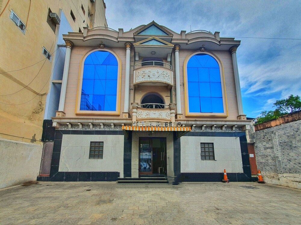 THE GREENS - Near Chennai Central Railway Station 1