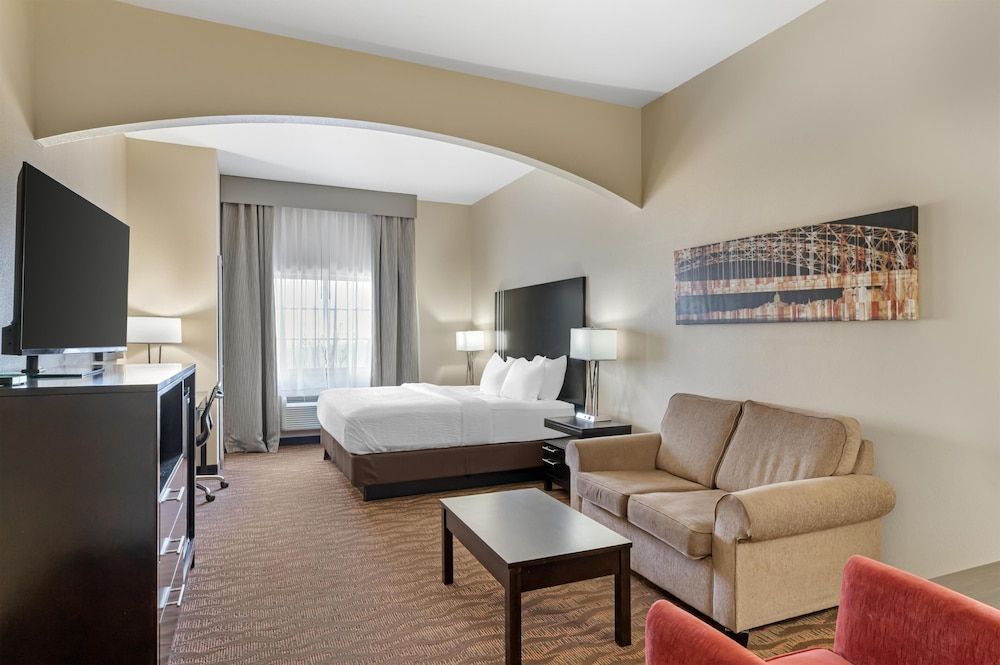 Best Western Plus Capital Inn 1