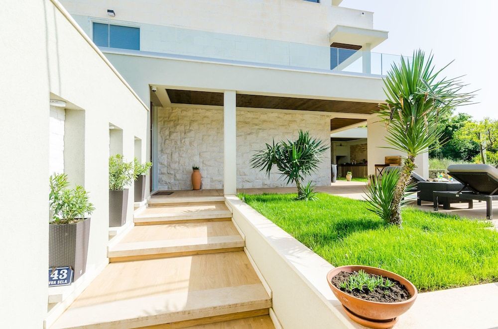Villa Dolores Apartments 1