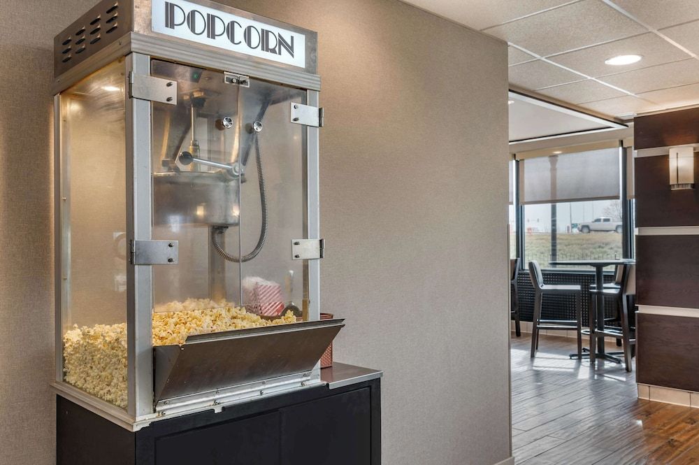 Drury Inn & Suites Champaign 2