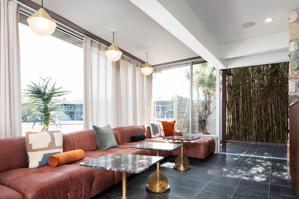 The Pearl Hotel 2