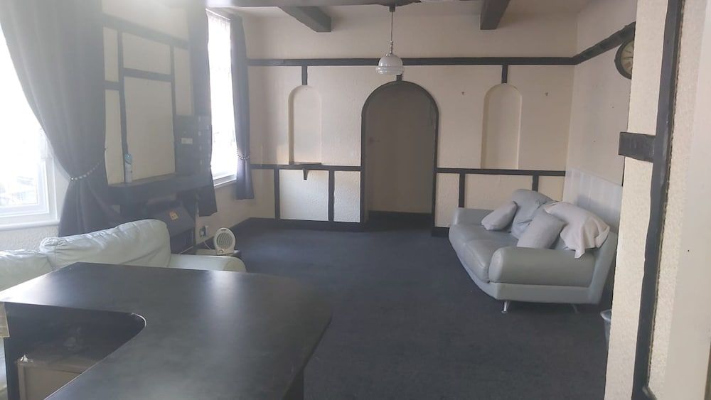 OYO Tudor Lodge - Redcar Beach 2