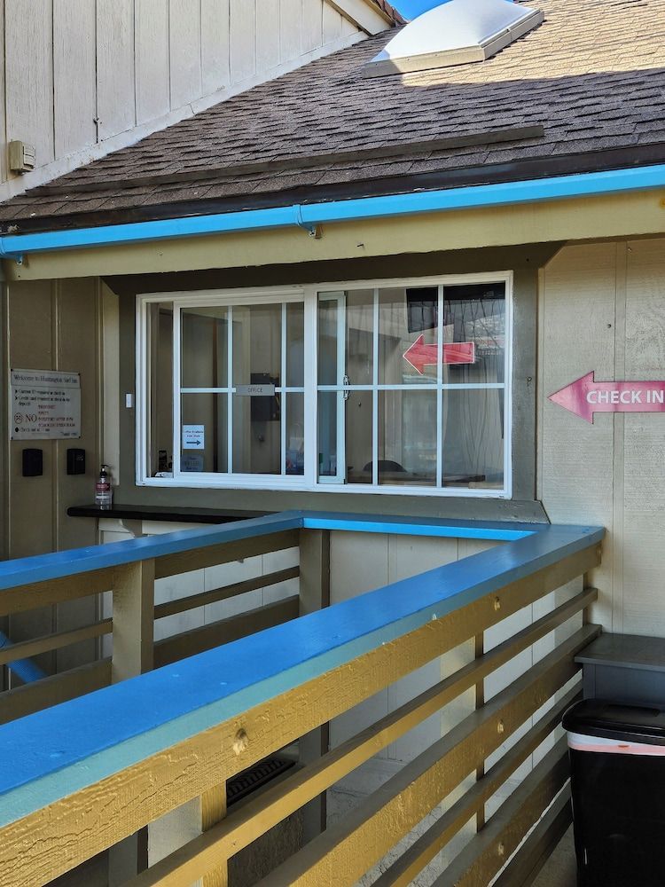 Huntington Surf Inn 2