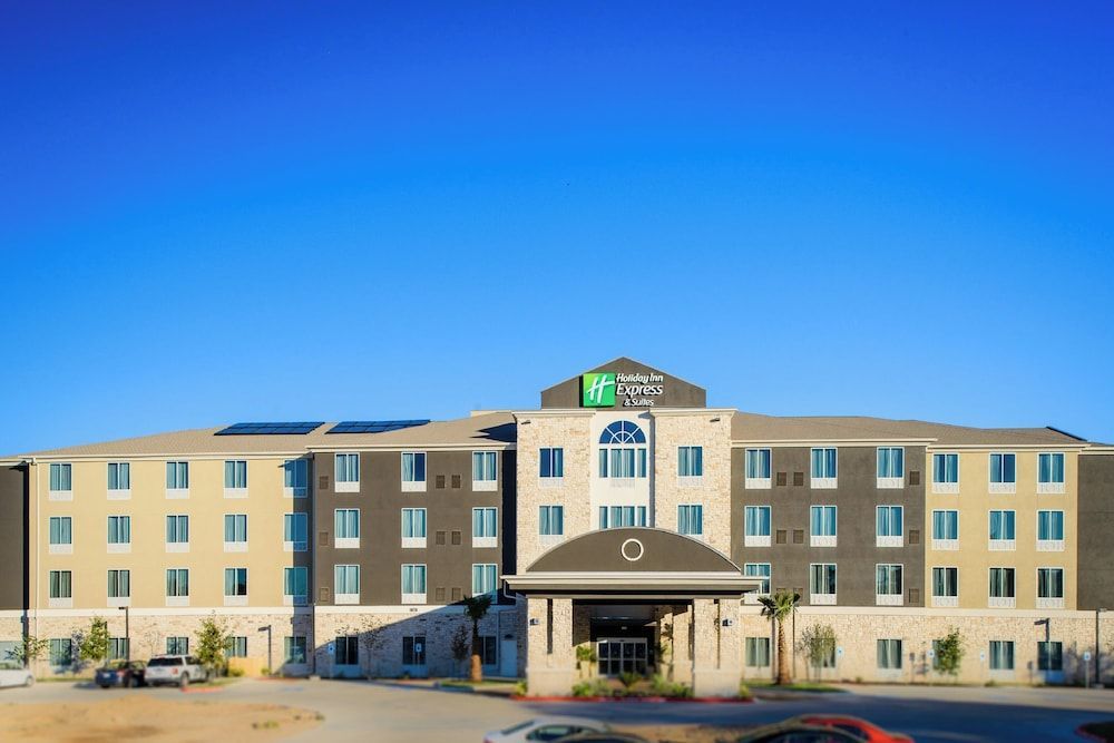 Holiday Inn Express & Suites AUSTIN NW - ARBORETUM AREA by IHG 1