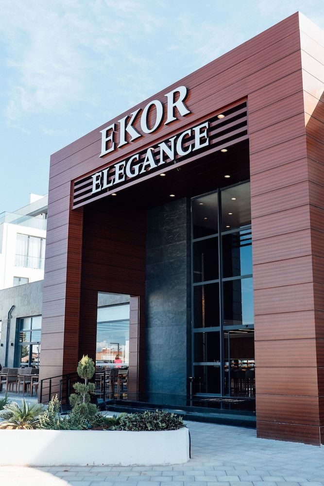 EKOR ELEGANCE HOTEL 1