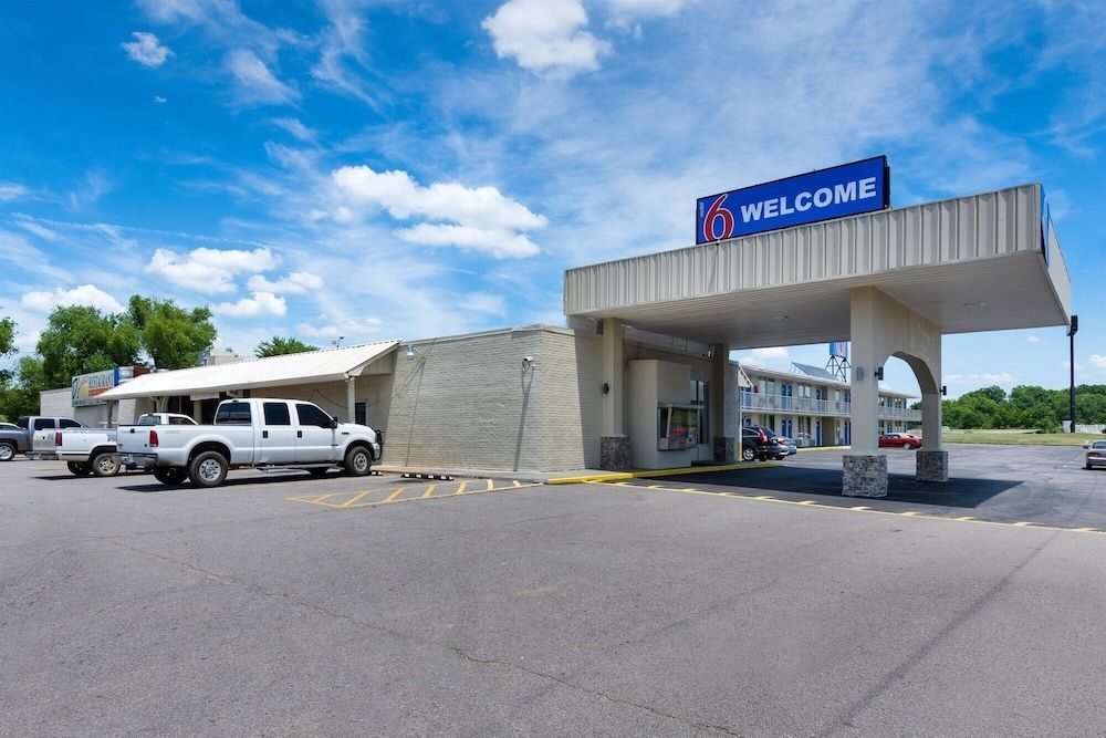 Motel 6-Van Buren, AR I- 40 1