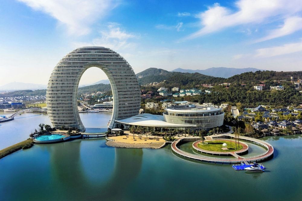 Sheraton Huzhou Taihu Lake Hot Spring Resort & Spa 1
